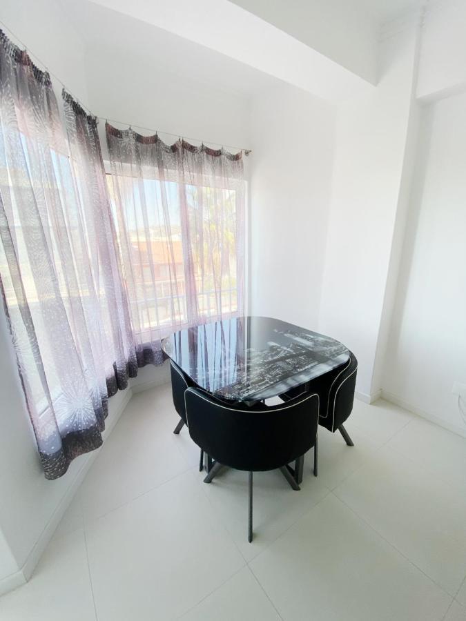 apartamento na praia Costa da Caparica Esterno foto